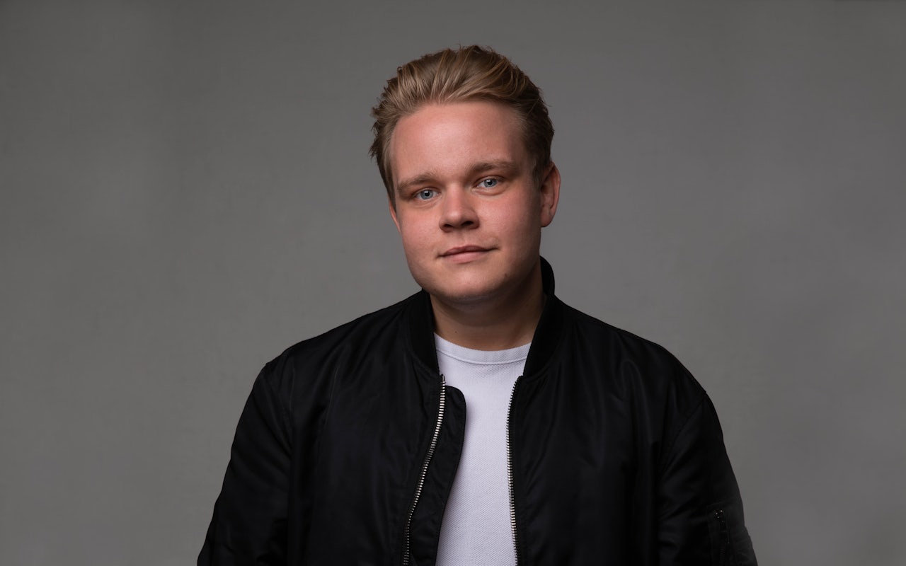 Portræt af freelance softwareudvikler Emil Rosenius